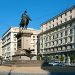 Bovio Konukevi Napoli